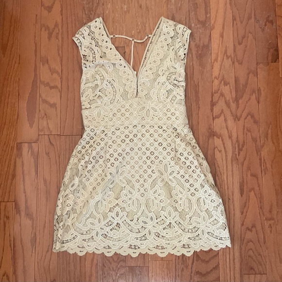 Free People Ivory One Million Lovers Mini Dress Size 10 NWT - Picture 5 of 16
